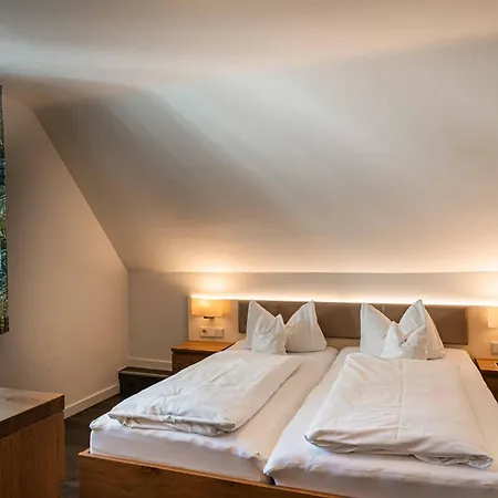 里布兰德酒店 4*