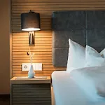 Otel Lipprandt