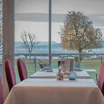 Otel Lipprandt 4*