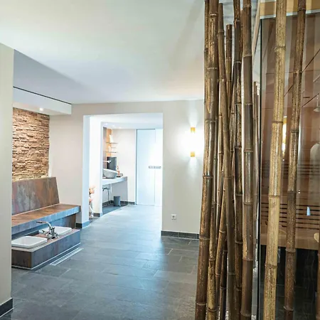 Lipprandt מלון 4*